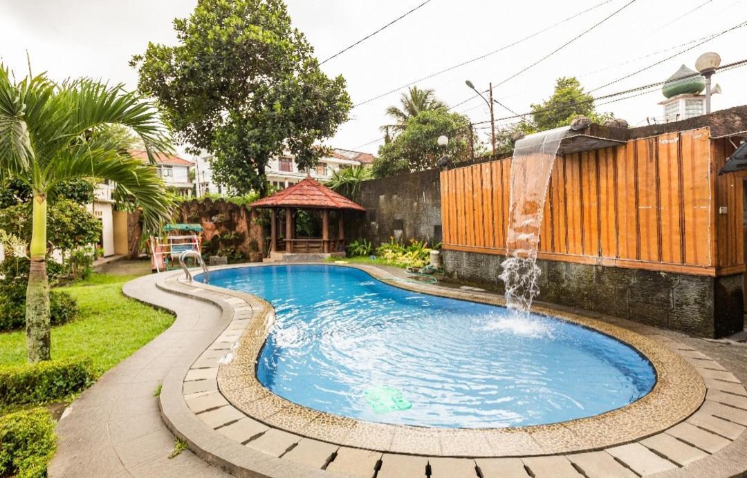 Villa Anjung Balak Cisarua Exterior foto