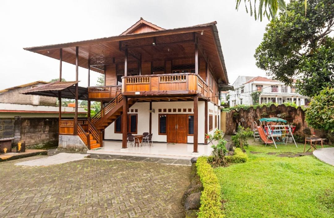Villa Anjung Balak Cisarua Exterior foto